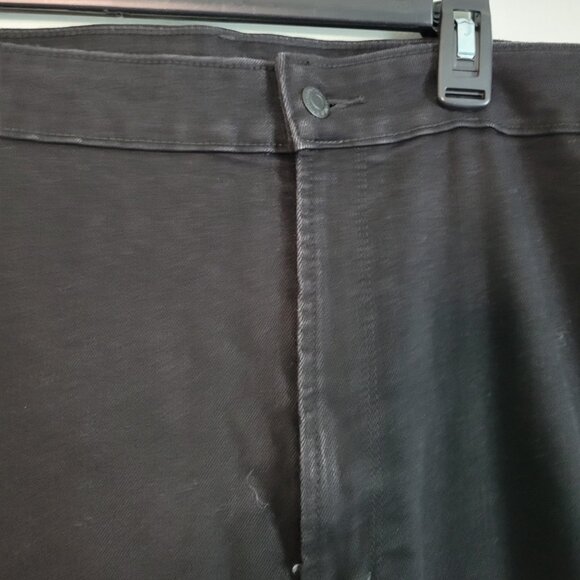 Old Navy Black Denim Jeans Women's Size 30 Plus Size Long High Rise Flare NWT - Picture 4 of 5